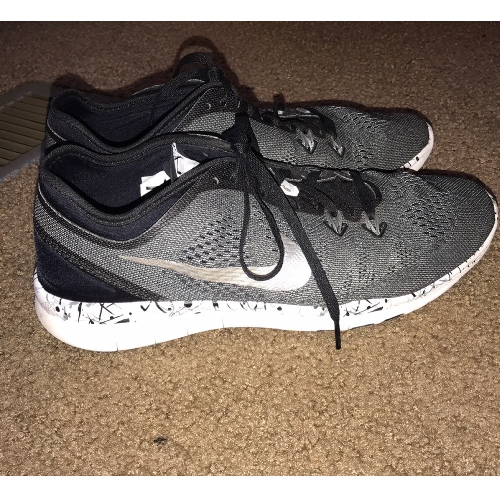 Nike free shoes